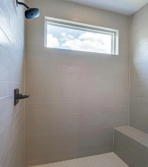 1112 Walsh St #B — Photo 21