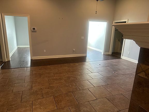 3rd image of 214 Deerfield Club Dr