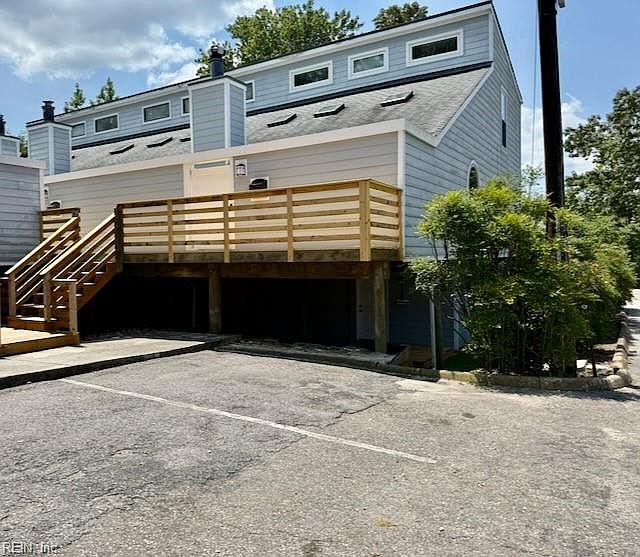 1st image of 409 33rd St APT C