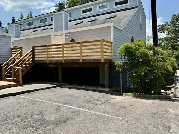 409 33rd St APT C, Virginia Beach, VA 23451