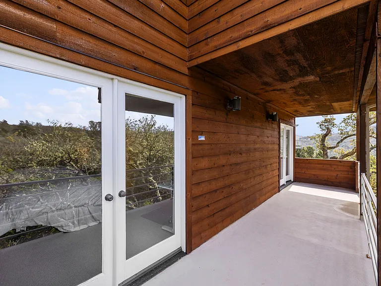 985 W California Ave — Photo 35