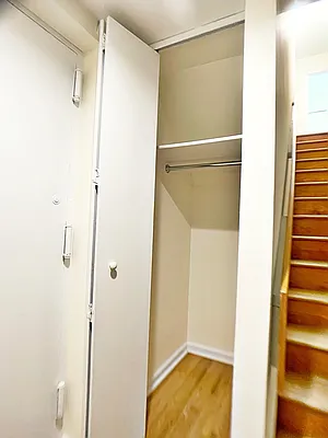 Rented by A Space Realty NY LLC | media 7