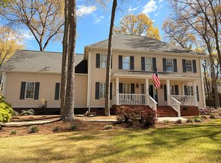8 Weatherly Ct, Simpsonville, SC 29680
