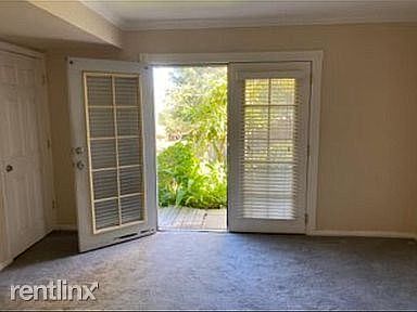 4th image of 2380 Primrose Ave