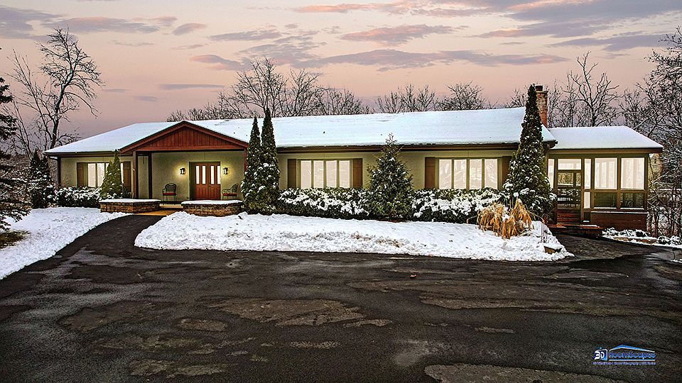 1st image of 28561 W Arch Dr