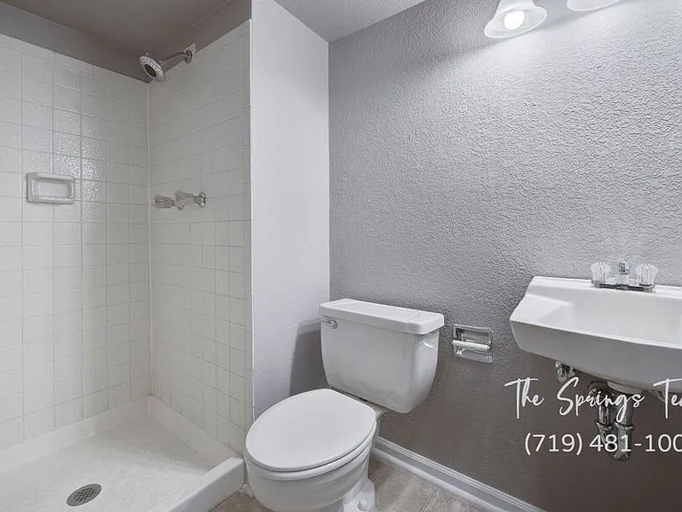 6460 Bugle Dr — Photo 38