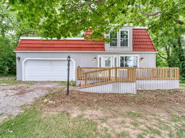 2645 Oak Hill Rd, Evansville, IN 47711