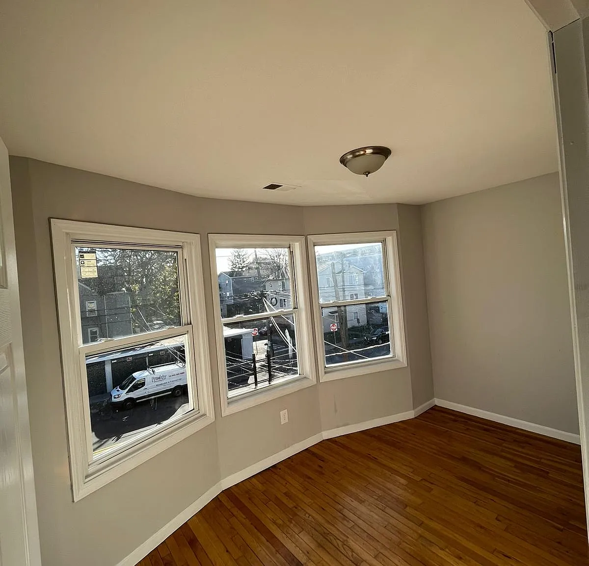 45 Roseville Ave — Photo 2