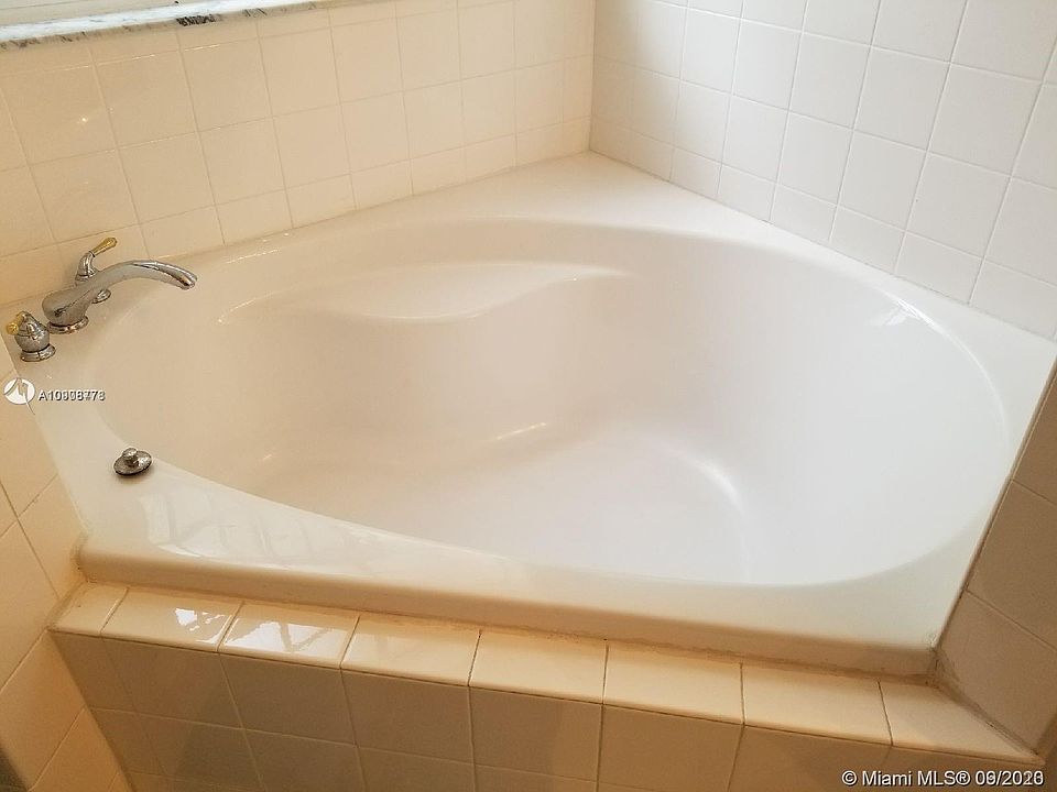 2nd image of 11209 NW 73rd St #0