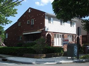 1st image of 195 Whitman Dr