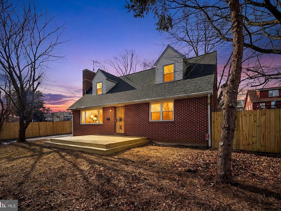 1st image of 4001 Parkwood Ave