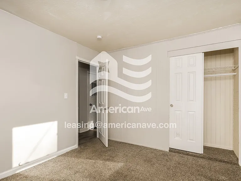 1741154_008_main_bedroom_13648580.jpg