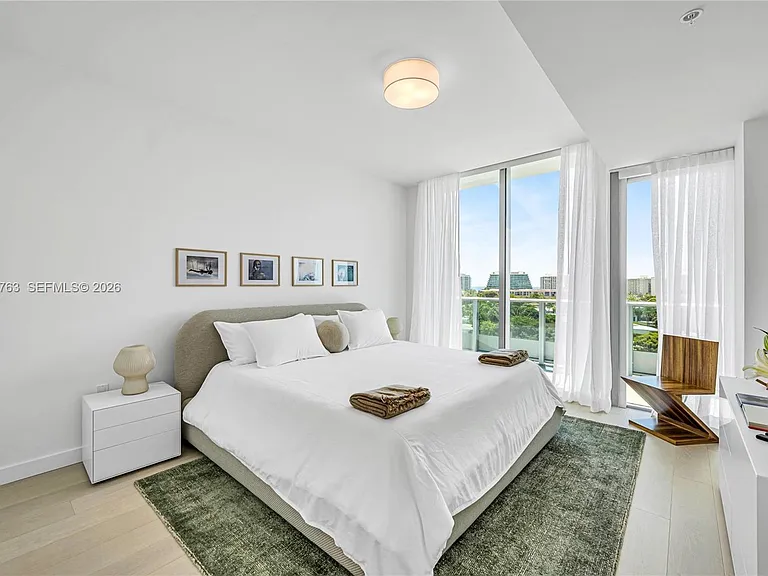 9201 E Bay Harbor Dr #Penthouse 809 — Photo 18