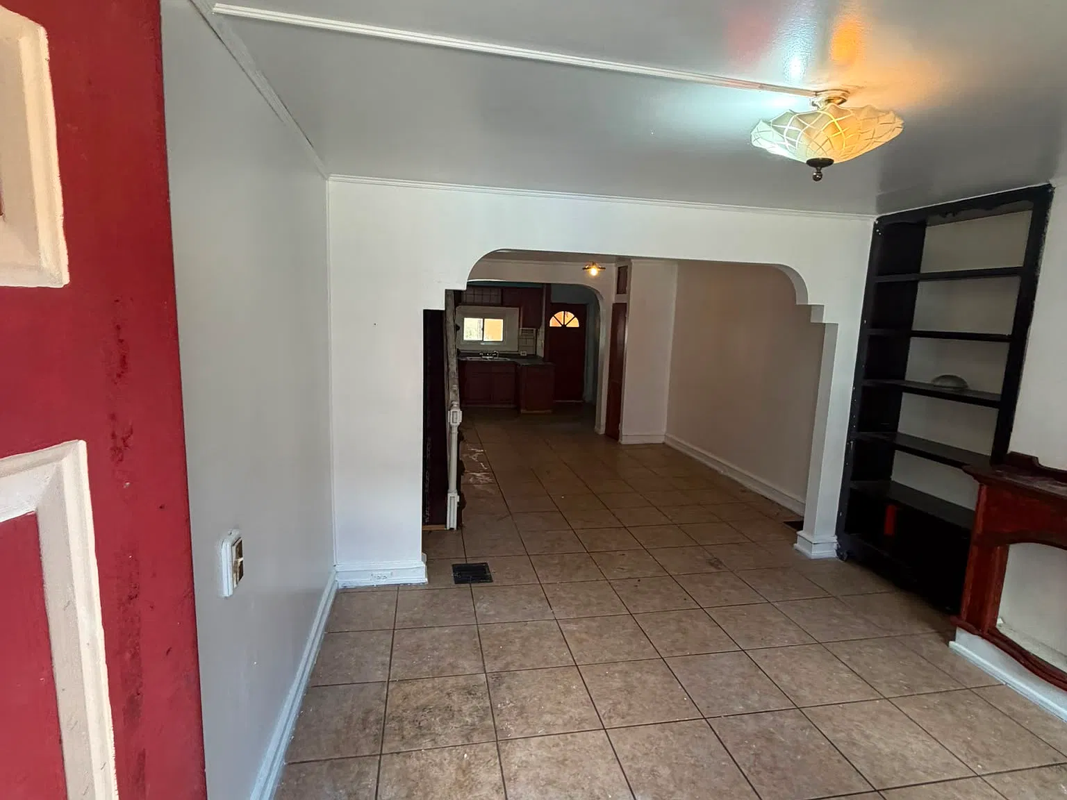 3 bed, 1.5 bath, 996 sqft, $1,150 — Photo 2