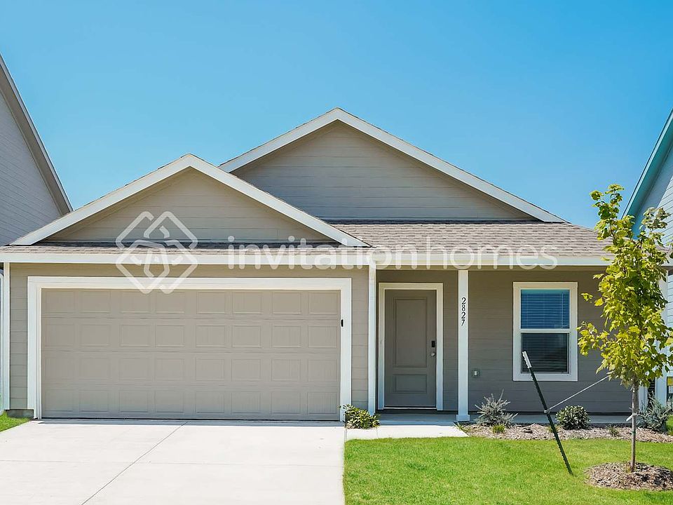 1st image of 2827 Tennessee Walker Way