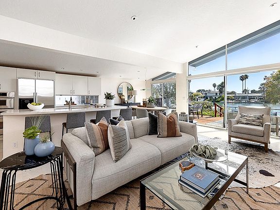 3rd image of 32 Porto Bello Drive