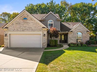 372 Daylily Dr, Rochester Hills, MI, 48307