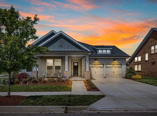 101 Championship Pl, Hendersonville, TN 37075