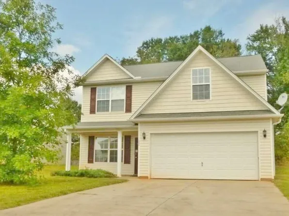 285 Waxberry Ct, Boiling Springs, SC 29316