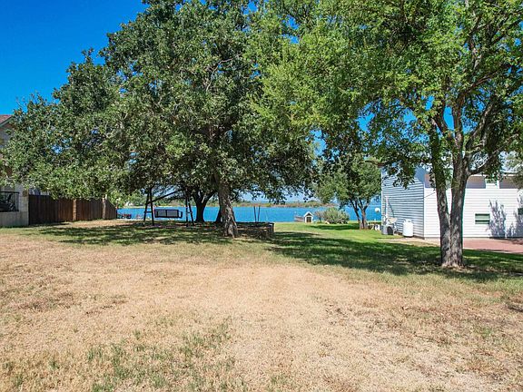 4th image of TBD Lakeshore Dr.