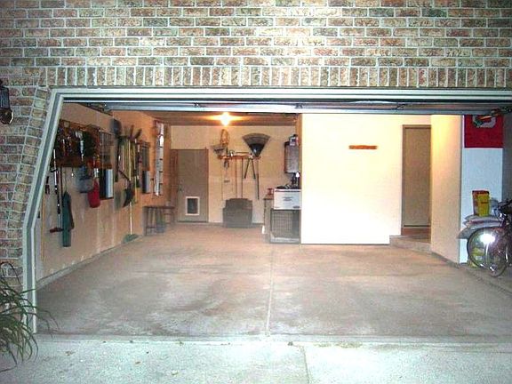 2nd image of 5483 Discovery Dr SE