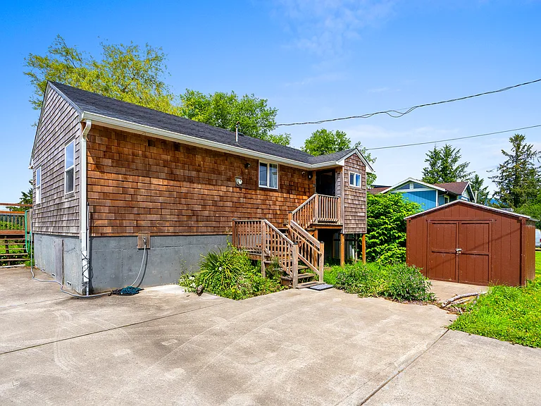 16435 McDonald Rd — Photo 23