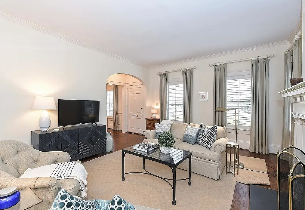 3 bed, 1918 sqft, $6,000 — Photo 3