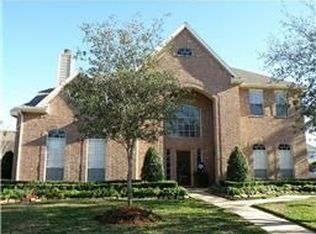 1203 Peregrine Dr, Friendswood, TX 77546