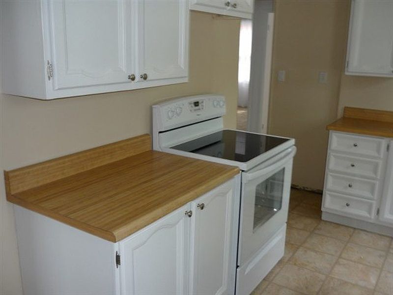 3rd image of 36 PROVIDENCE Street