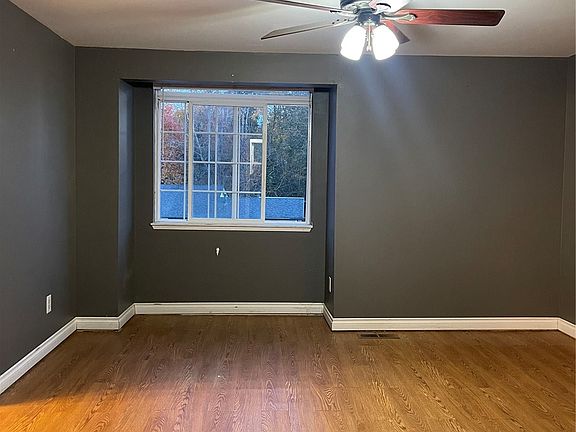 5th image of 5418 NE 64th Avenue NE
