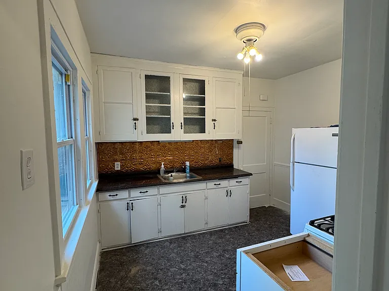 2233 Edgehill Rd #L — Photo 5