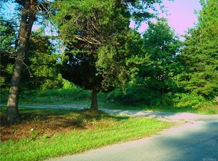 6389 Community House Rd, Columbia, VA 23038