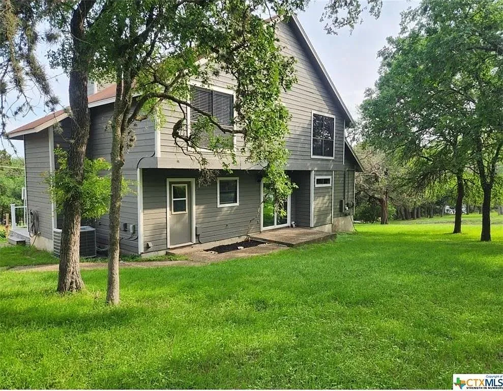 4 bed, 2.0 bath, 1517 sqft, $750 — Photo 1