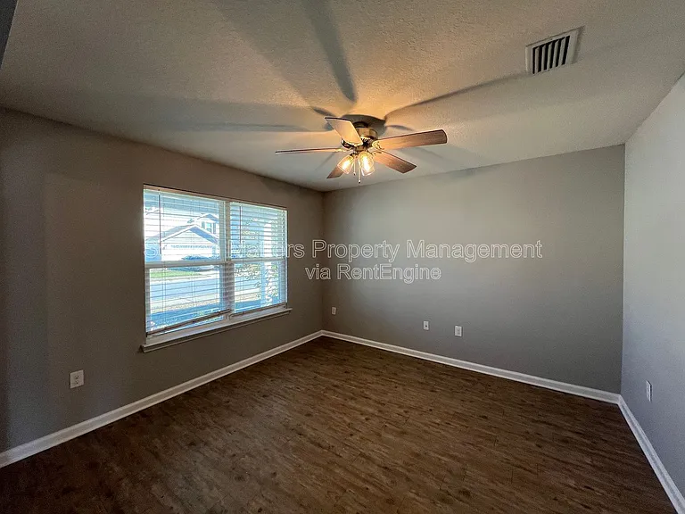 5881 Old Plantation Ct — Photo 6