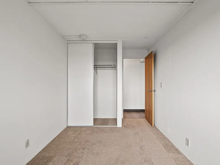 Chateau Student Housing Cooperative — Photo 99