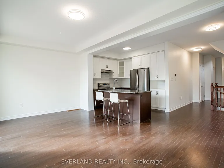 372 Threshing Mill Blvd — Photo 8