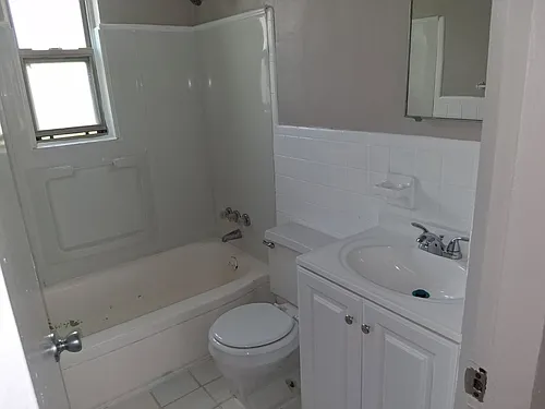 4824 Stewart Ave #1 Photo 1