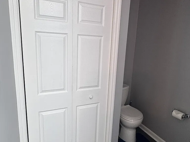 340 Danbury Ct — Photo 11