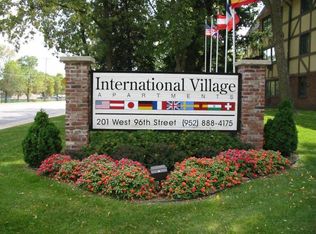 55 W 96th St APT 3K, Bloomington, MN 55420