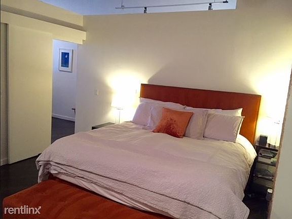 2nd image of 616 W Fulton St APT 615