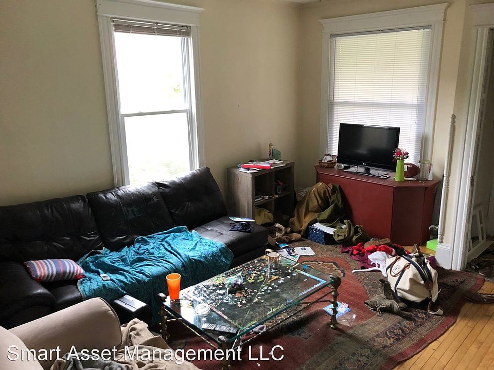 1st image of 2846 N Holton St #7431712