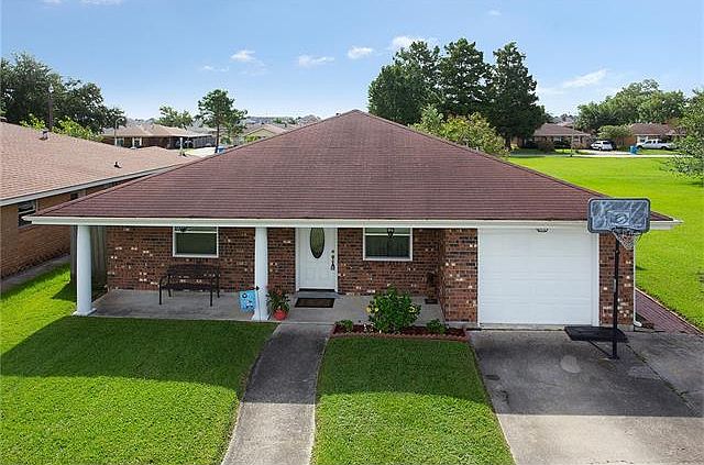 1st image of 3617 Plaza Dr
