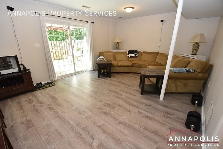 518 Bay Dale Ct — Photo 8