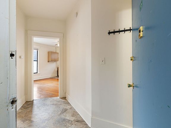 5th image of 431 14th Ave E #321