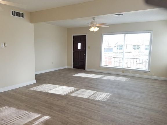 3rd image of 1210 W Washington Ave