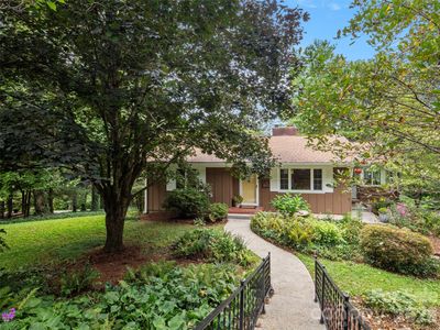 209 White Pine Dr, Asheville, NC, 28805