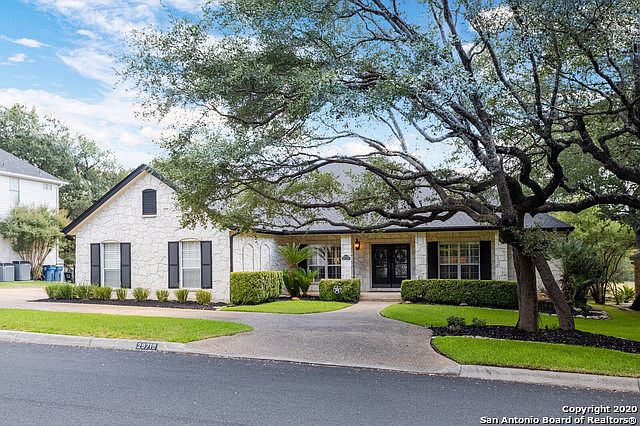 1st image of 29719 Fairway Bluff Dr