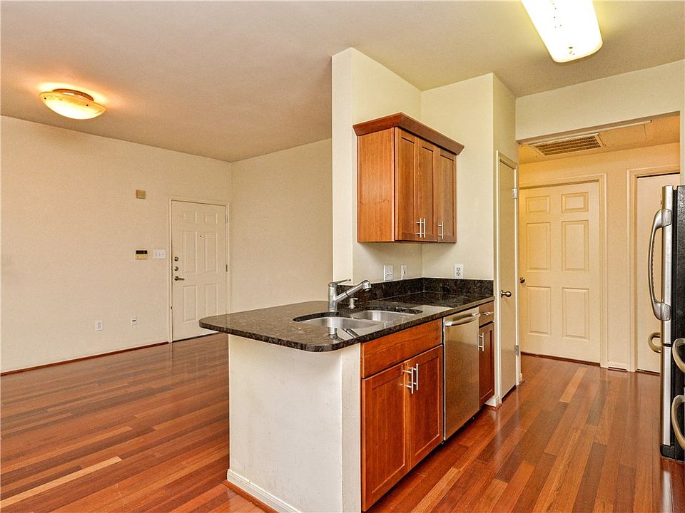 1st image of 2209 Hancock Dr APT 39