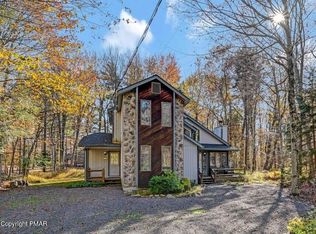 1512 Evergreen Rd, Pocono Pines, PA 18350