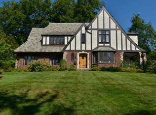 140 Elmsmere Rd, Bronxville, NY 10708